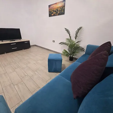 Beachside Large Family Azizi - Pool & Langa Plaja *
