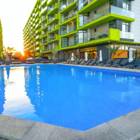 Διαμέρισμα Beachside Large Family Azizi - Pool & Langa Plaja *