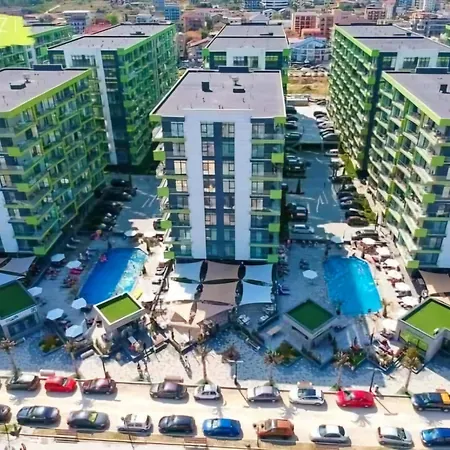 Beachside Large Family Azizi - Pool & Langa Plaja Năvodari